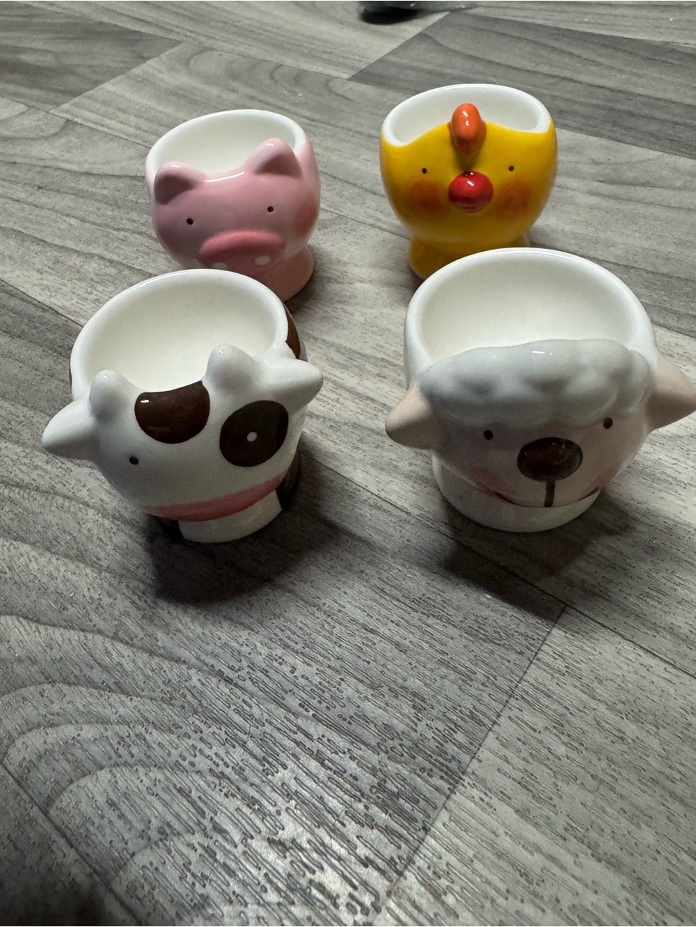 Egg Cup Holder